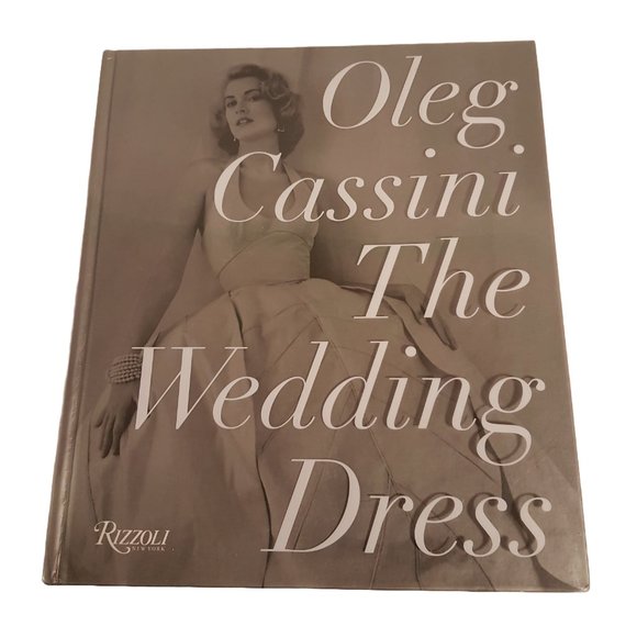 Book The Wedding Dress by Oleg Cassini with Acetate Jacket Cover Fashion History - Picture 15 of 15